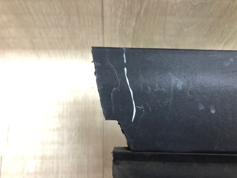 Накладка порога наружная левая ESCAPE 19 - 2020 C15FDOS