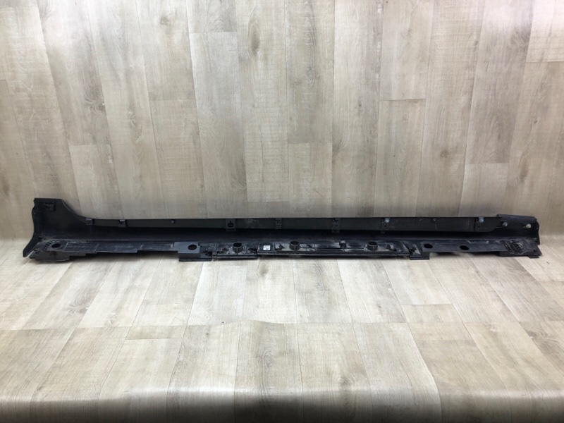 Накладка порога наружная левая PRIUS 16- 2017 1.8 2ZRFXE