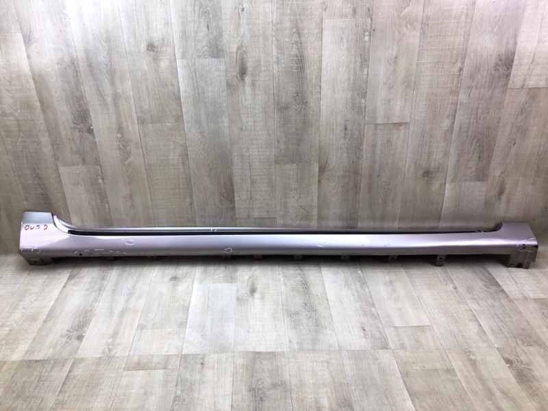 Запчасть накладка порога наружная правая LEXUS ES350 06-12 2006 3.5 2GR-FE 7585133902D0 Б/У Накладка порога наружная правая LEXUS ES350 06-12 2006 3.5 2GR-FE 7585133902D0 Б/У