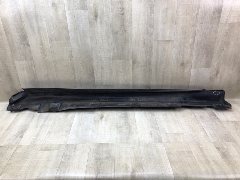 Накладка порога наружная правая FOCUS 10-18 Накладка порога наружная правая FOCUS 10-18