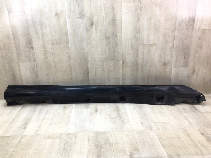 Накладка порога наружная правая FORD FOCUS 10-18 Накладка порога наружная правая FORD FOCUS 10-18