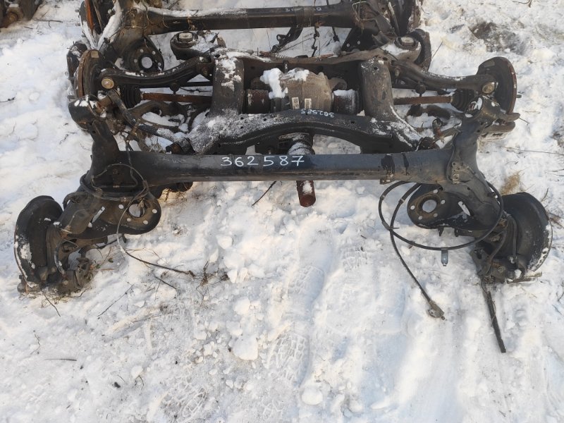 Балка задней подвески TOYOTA PRIUS - 30 09-17 Б/У