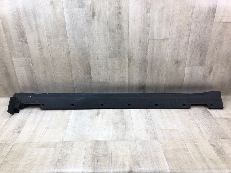 Накладка порога наружная правая HYUNDAI TUCSON TL 15-20 G4FJ 1.6 Накладка порога наружная правая HYUNDAI TUCSON TL 15-20 G4FJ 1.6