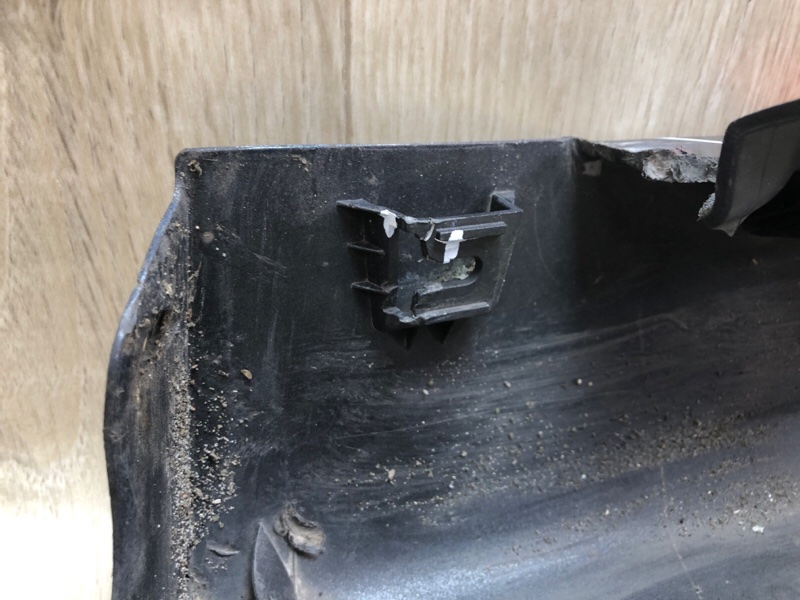 Накладка порога наружная правая SOUL SK3 19- 2021 G4FJ 1.6 Накладка порога наружная правая SOUL SK3 19- 2021 G4FJ 1.6