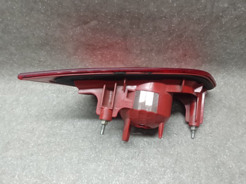 Фонарь внутренний правый G35 03-07 2006 Седан 3.5