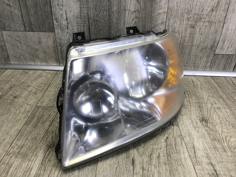 Фара левая EXPEDITION 03-06 Фара левая EXPEDITION 03-06