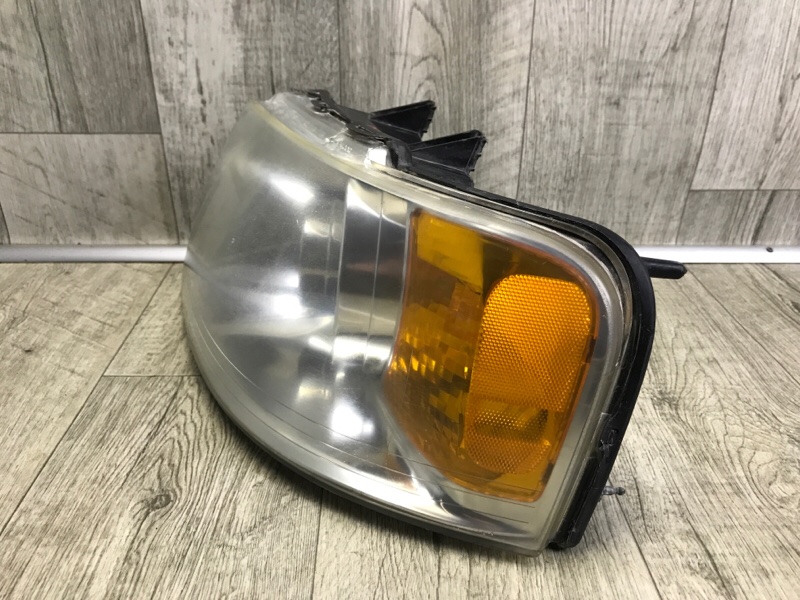 Фара левая FORD EXPEDITION 03-06 Фара левая FORD EXPEDITION 03-06