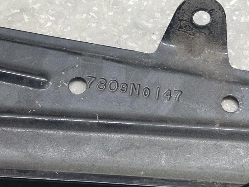 Кронштейн крыла передний левый BMW X3 (F25) 11-17 N20B20A