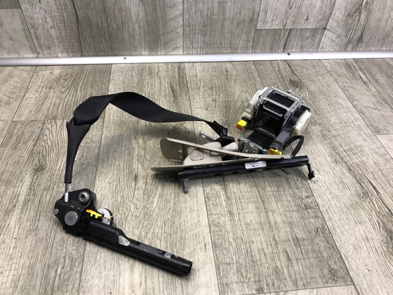 Ремень безопасности передний правый FORD FUSION 14- SEDAN C20HDTX