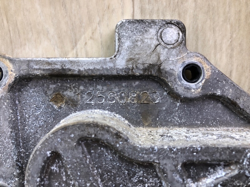 Крышка коленвала HUMMER H3 05-10 L52 3.5 L Крышка коленвала HUMMER H3 05-10 L52 3.5 L