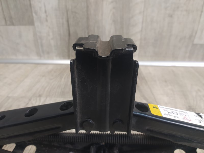 Домкрат ESCAPE 12-19 2018 T15HDTX Домкрат ESCAPE 12-19 2018 T15HDTX