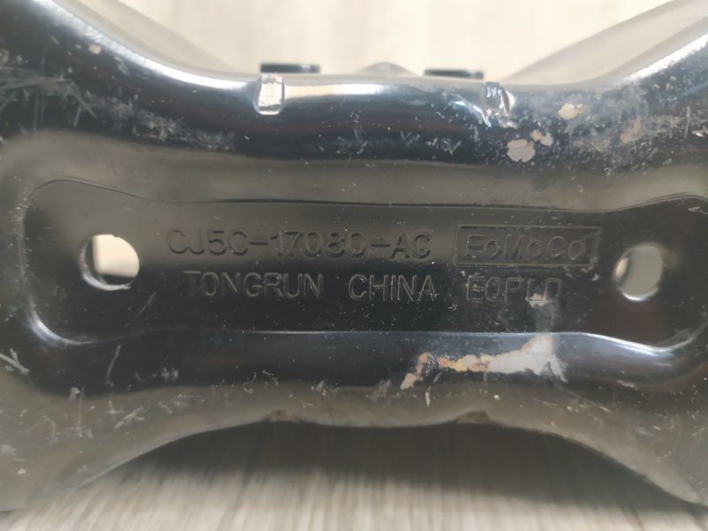 Домкрат ESCAPE 12-19 2018 T15HDTX Домкрат ESCAPE 12-19 2018 T15HDTX