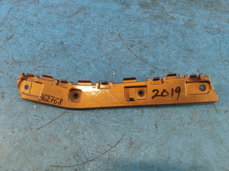 Запчасть кронштейн заднего бампера левый FORD ESCAPE 12-19 GJ54-17E851-AB Б/У Кронштейн заднего бампера левый FORD ESCAPE 12-19 GJ54-17E851-AB Б/У