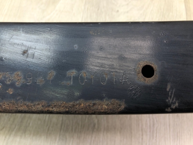 Усилитель переднего бампера CAMRY 40 06-11 2009 2.4 2AZFXE