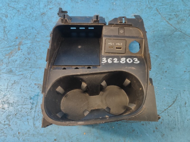 Запчасть зарядное гнездо (розетка) INFINITI QX50 18- 2023 2.0 KR20DDET 28342-9HF3B Б/У Зарядное гнездо (розетка) INFINITI QX50 18- 2023 2.0 KR20DDET 28342-9HF3B Б/У