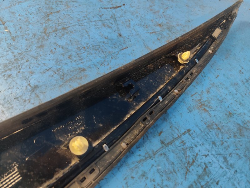 Накладка кузова задняя правая CAMRY 55 14-17 2014 2.5 2ARFE Накладка кузова задняя правая CAMRY 55 14-17 2014 2.5 2ARFE