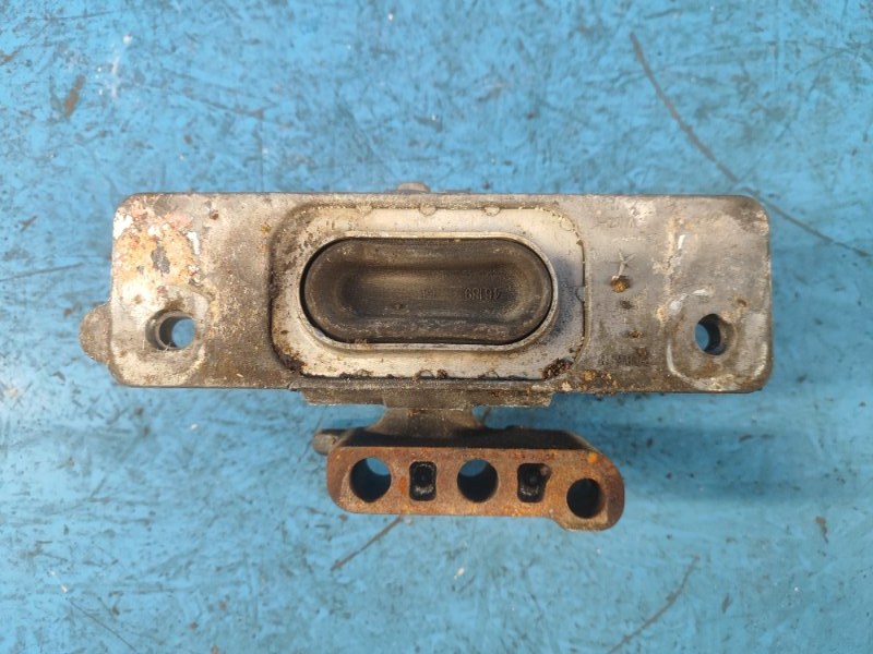 Подушка двигателя правая JOURNEY 08-20 2016 2.4 ED3