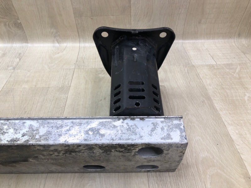 Усилитель заднего бампера PRIUS 16- 2017 1.8 2ZRFXE Усилитель заднего бампера PRIUS 16- 2017 1.8 2ZRFXE