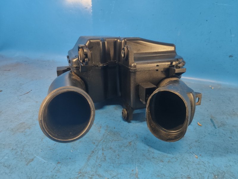 Резонатор воздушного фильтра ELANTRA AD 16- 2016 2.0 G4NH Резонатор воздушного фильтра ELANTRA AD 16- 2016 2.0 G4NH