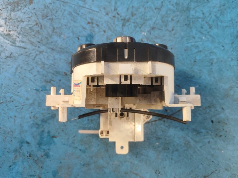 Блок управления печкой VERSA B17 11-19 Блок управления печкой VERSA B17 11-19