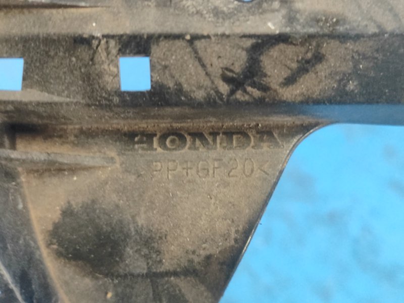 Кронштейн крепления фары левый ACCORD CU8 / TSX 08-14 Кронштейн крепления фары левый ACCORD CU8 / TSX 08-14