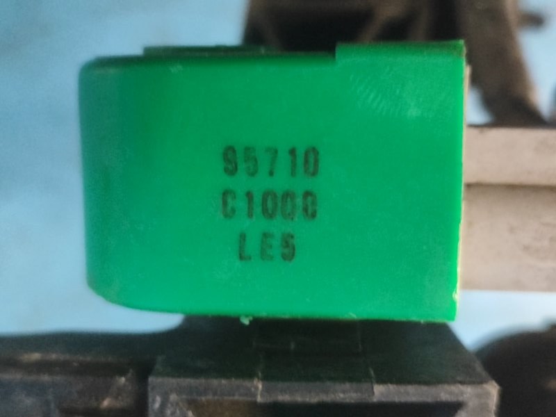 Кронштейн крепления фары левый ELANTRA AD 16- 2016 2.0 G4NH Кронштейн крепления фары левый ELANTRA AD 16- 2016 2.0 G4NH