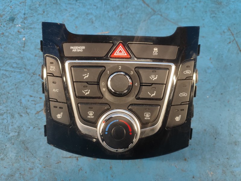 Запчасть блок управления печкой HYUNDAI ELANTRA GD 12-17 2014 ХЭТЧБЭК 2.0 G4NC 97250-A6000 Б/У Блок управления печкой HYUNDAI ELANTRA GD 12-17 2014 ХЭТЧБЭК 2.0 G4NC 97250-A6000 Б/У