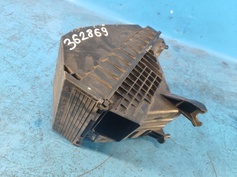 Запчасть корпус воздушного фильтра HYUNDAI TUCSON TL 15-20 2015 G4FJ 1.6 28110-D3500 Б/У Корпус воздушного фильтра HYUNDAI TUCSON TL 15-20 2015 G4FJ 1.6 28110-D3500 Б/У