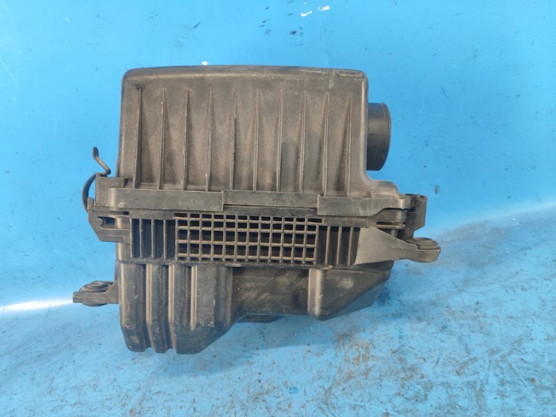 Корпус воздушного фильтра VELOSTER 11-18 2012 1.6 G4FD Корпус воздушного фильтра VELOSTER 11-18 2012 1.6 G4FD