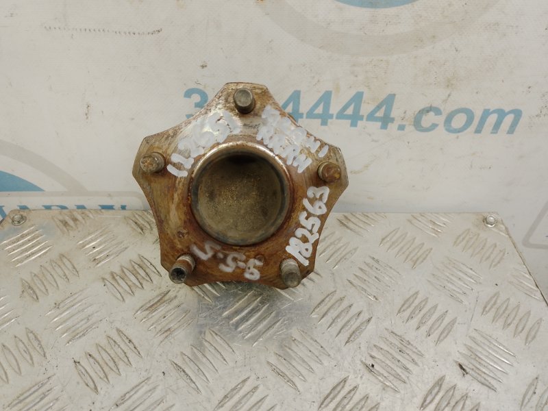 Ступица задняя правая SUZUKI KIZASHI 09-14 43402-57L00 Б/У