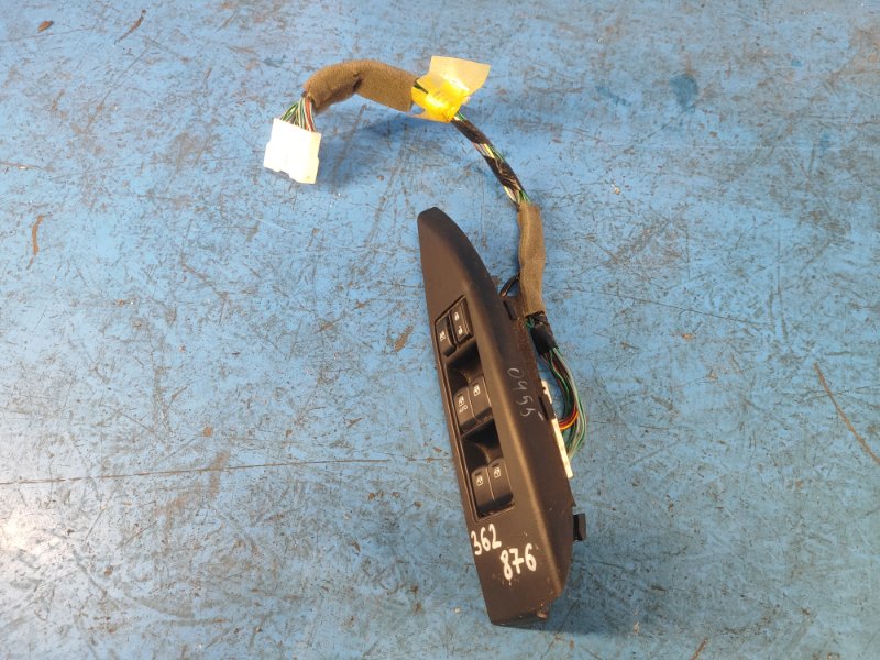 Блок управления стеклоподъемниками передний левый OUTBACK 09-14 BR 2012 2.5 Блок управления стеклоподъемниками передний левый OUTBACK 09-14 BR 2012 2.5