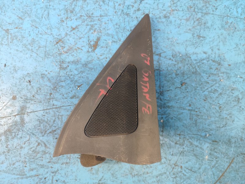 Запчасть динамик высокочастотный передний правый HYUNDAI SANTA FE (CM) 05-12 96310-0W760 Б/У Динамик высокочастотный передний правый HYUNDAI SANTA FE (CM) 05-12 96310-0W760 Б/У