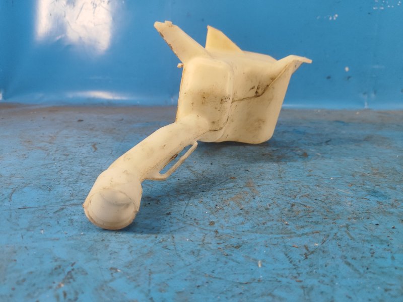 Бачок омывателя CIVIC 4D 06-11 Бачок омывателя CIVIC 4D 06-11