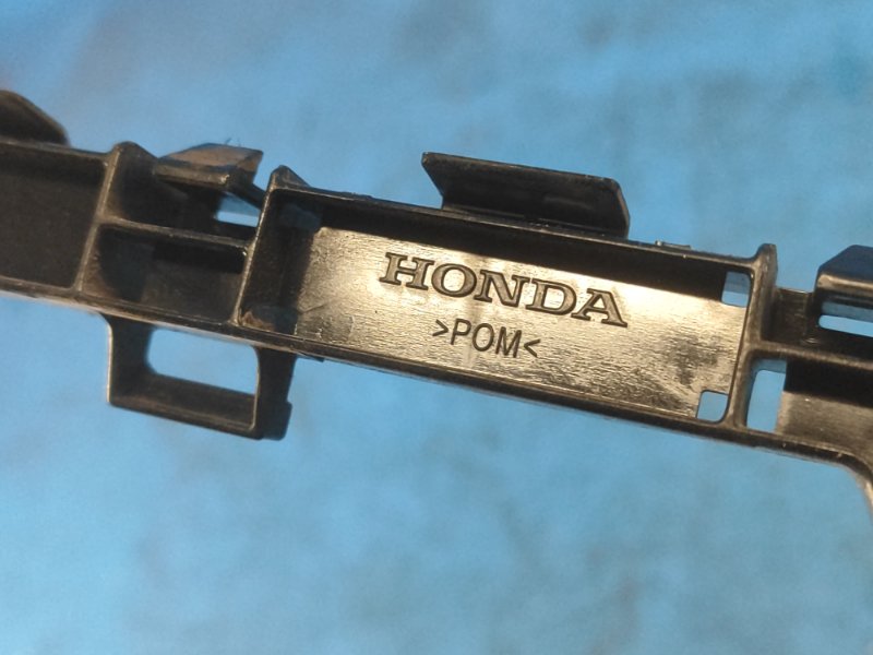 Кронштейн заднего бампера левый ACCORD CR 13-18 2014 2.4 Кронштейн заднего бампера левый ACCORD CR 13-18 2014 2.4