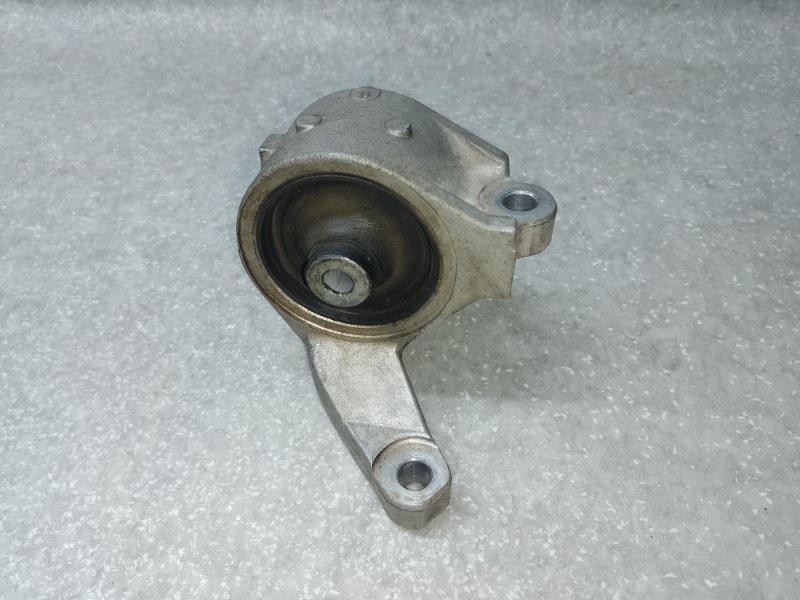 Подушка двигателя левая MDX (YD2) 06-13 3.7 J37A1