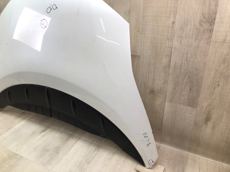 Капот LEAF 10-17 EM61 Капот LEAF 10-17 EM61