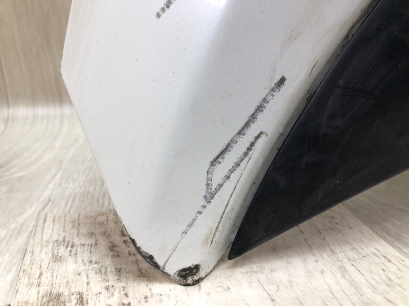 Капот LEAF 10-17 EM61 Капот LEAF 10-17 EM61