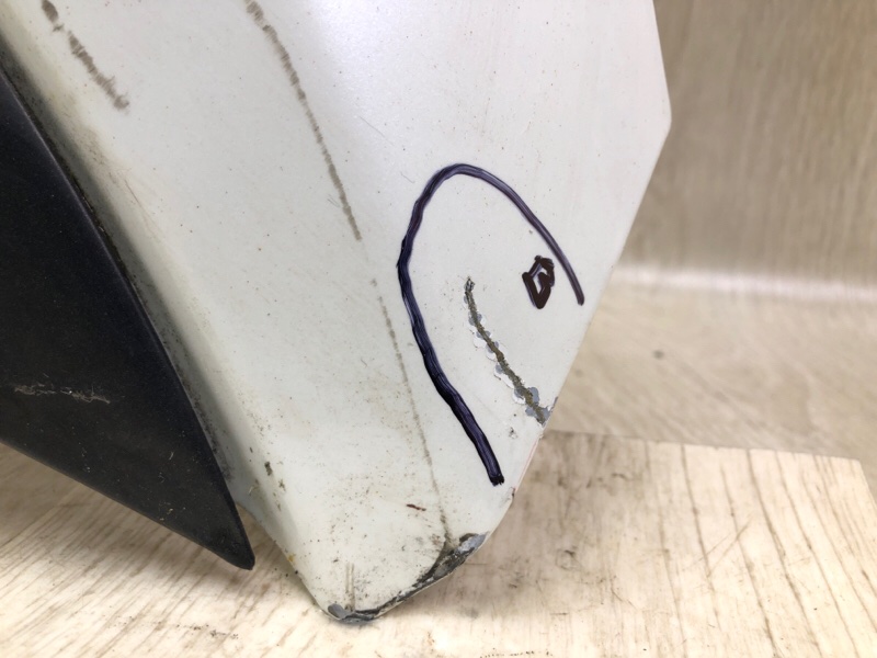 Капот LEAF 10-17 EM61 Капот LEAF 10-17 EM61