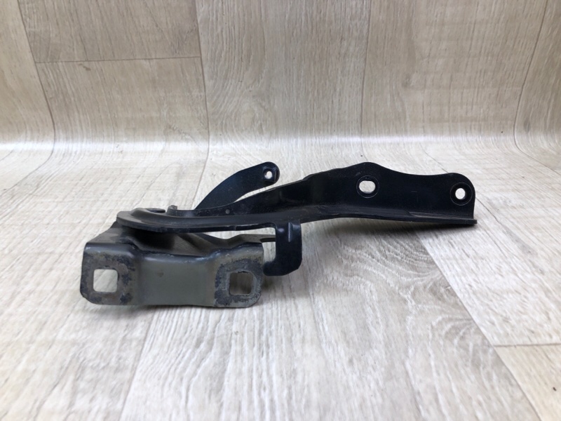 Петля капота левая NISSAN X-TRAIL/ROGUE T32 13-20 Петля капота левая NISSAN X-TRAIL/ROGUE T32 13-20