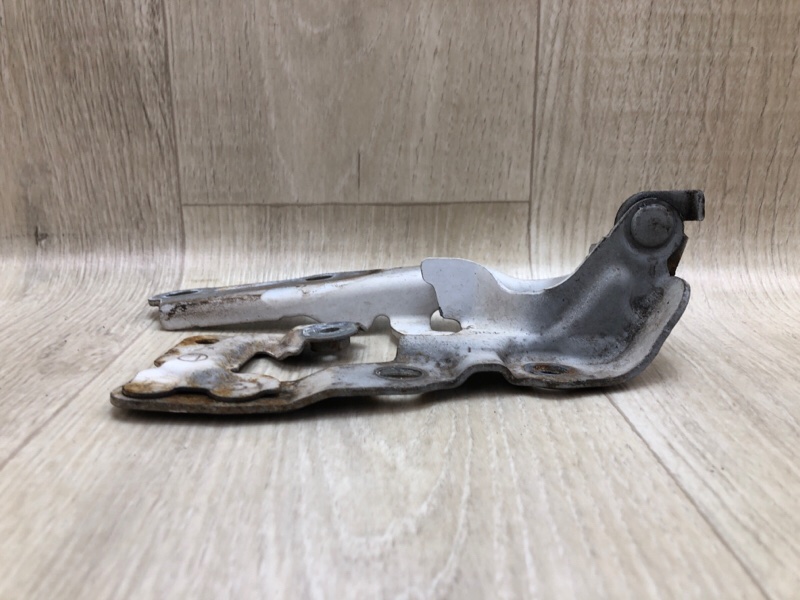 Петля капота левая CAMRY 40 06-11 Петля капота левая CAMRY 40 06-11