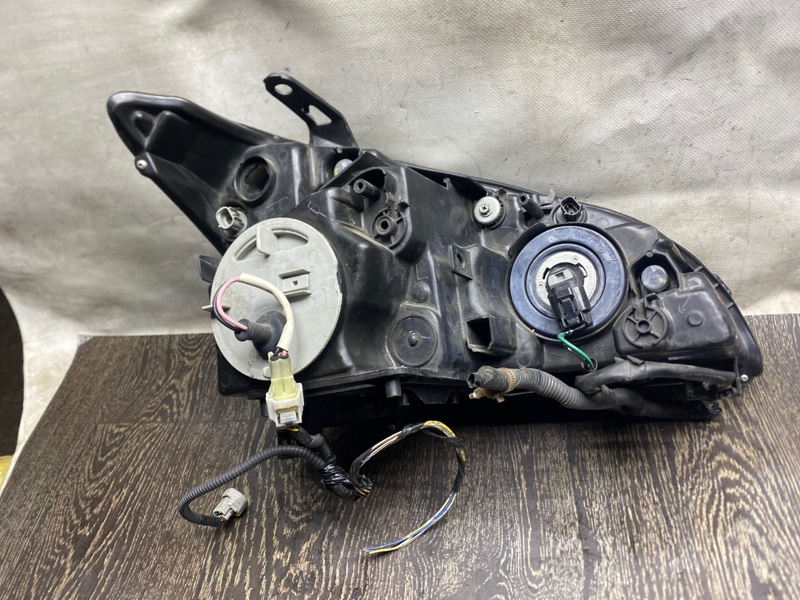 Фара передняя левая RX300/330/350/400 03-09 2009 Внедорожник 3.5 Фара передняя левая RX300/330/350/400 03-09 2009 Внедорожник 3.5