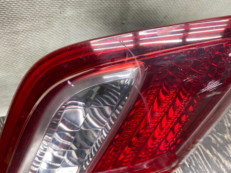 Фонарь внутренний задний левый CAMRY 40 06-11