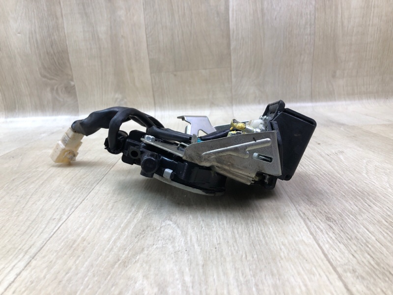 Замок крышки багажника TOYOTA VENZA 09-16 3.5 2GR-FE Замок крышки багажника TOYOTA VENZA 09-16 3.5 2GR-FE