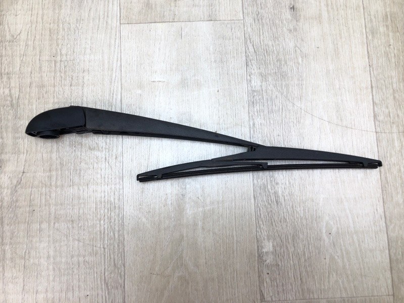 Запчасть поводок стеклоочистителя задний TOYOTA VENZA 09-16 2009 3.5 2GR-FE 852410T010 Б/У Поводок стеклоочистителя задний TOYOTA VENZA 09-16 2009 3.5 2GR-FE 852410T010 Б/У