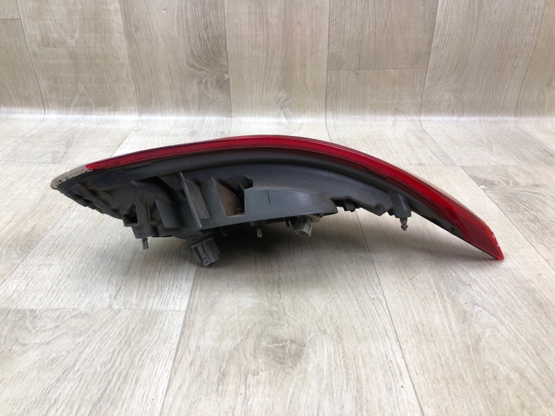 Фонарь внутренний левый VENZA 09-16 2009 3.5 2GR-FE Фонарь внутренний левый VENZA 09-16 2009 3.5 2GR-FE