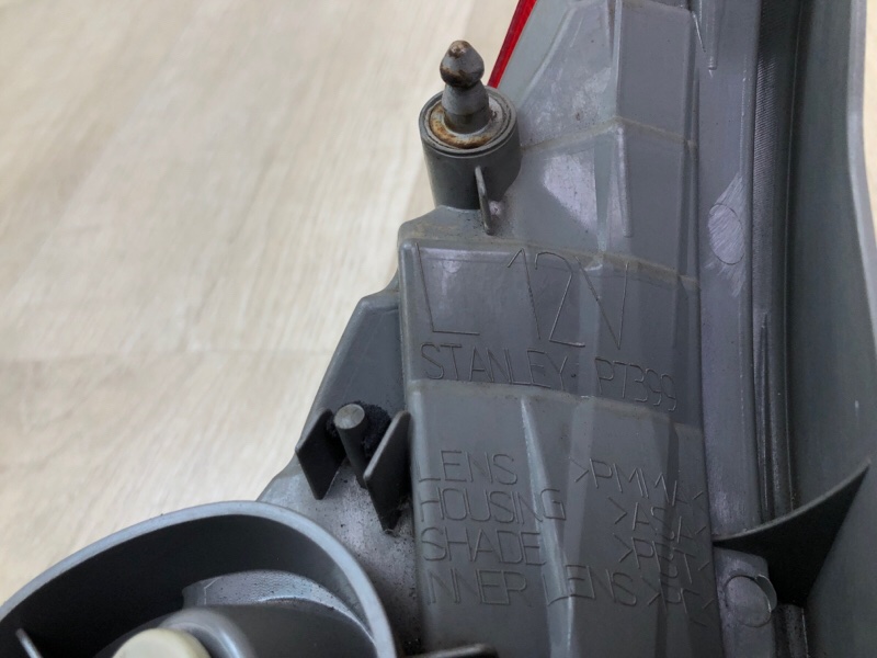 Фонарь внутренний левый VENZA 09-16 2009 3.5 2GR-FE Фонарь внутренний левый VENZA 09-16 2009 3.5 2GR-FE