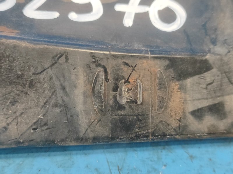 Кронштейн заднего бампера правый KIZASHI 09-14 2011 J24B Кронштейн заднего бампера правый KIZASHI 09-14 2011 J24B