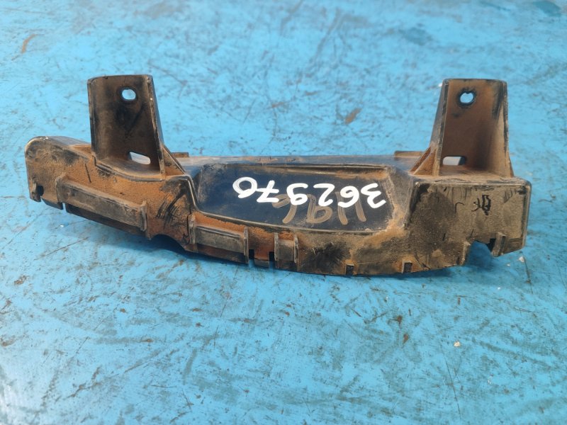 Кронштейн заднего бампера правый SUZUKI KIZASHI 09-14 J24B Кронштейн заднего бампера правый SUZUKI KIZASHI 09-14 J24B