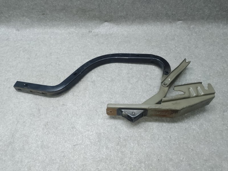 Петля крышки багажника TOYOTA CAMRY 40 06-11 2.5 2ARFE Петля крышки багажника TOYOTA CAMRY 40 06-11 2.5 2ARFE