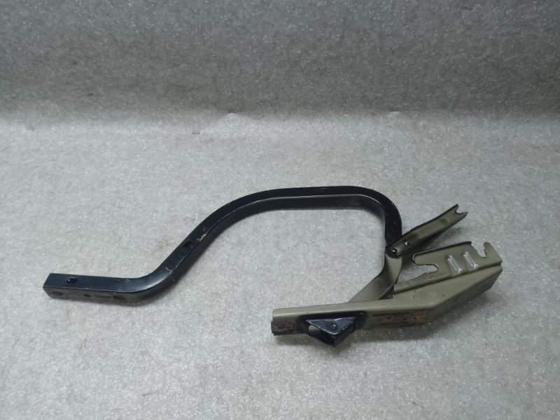 Петля крышки багажника TOYOTA CAMRY 40 06-11 2.5 2ARFE Петля крышки багажника TOYOTA CAMRY 40 06-11 2.5 2ARFE